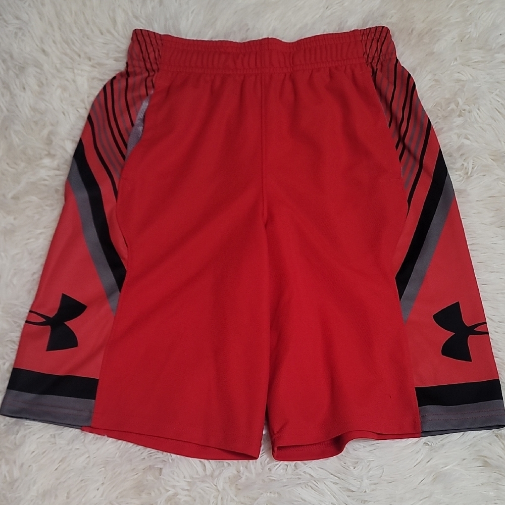 Under Armour,Red Athletic Performance Shorts, Boys, Medium,Loose,comfy, Heatgear